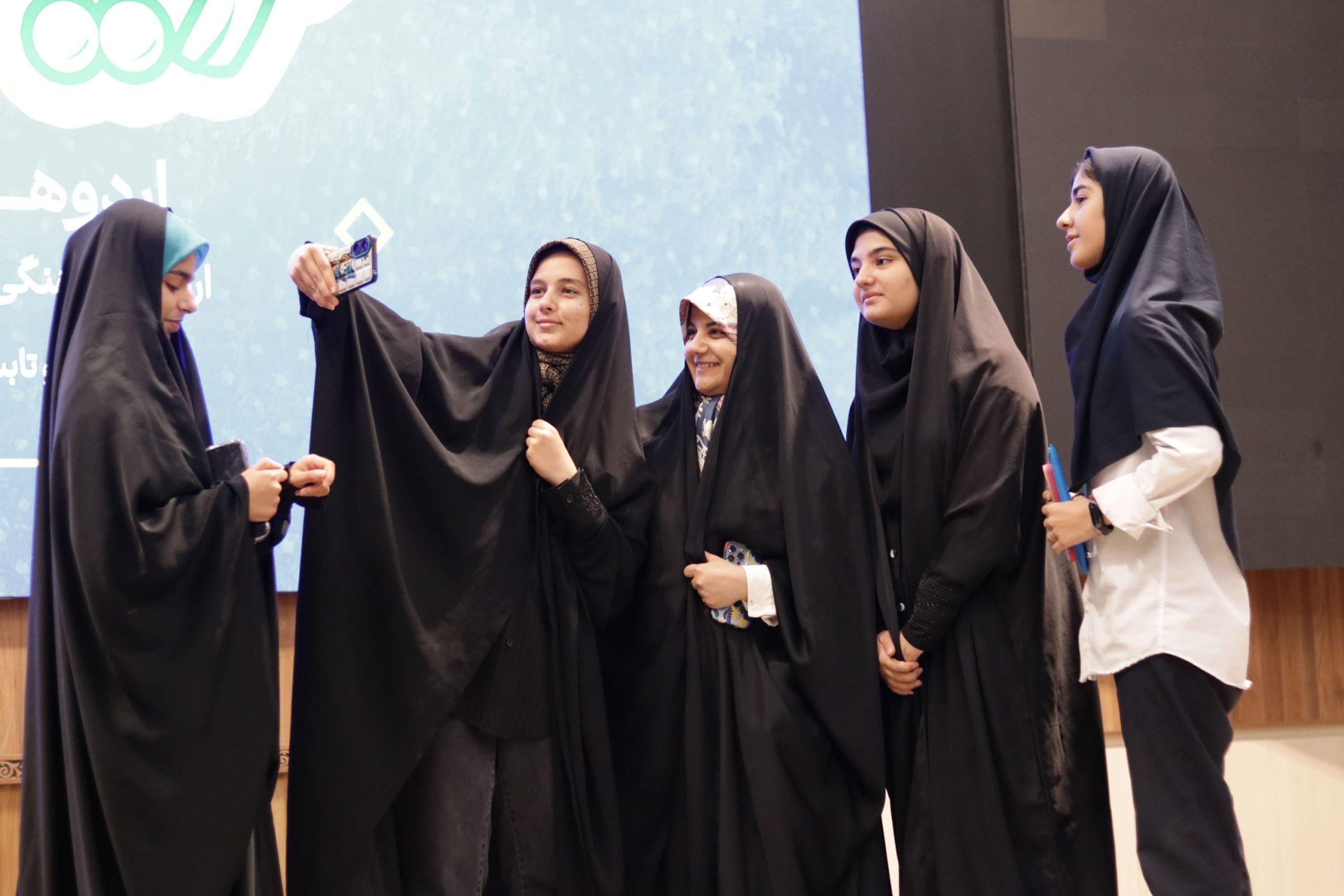 بوت‌کمپ کسب‌وکاری دختران